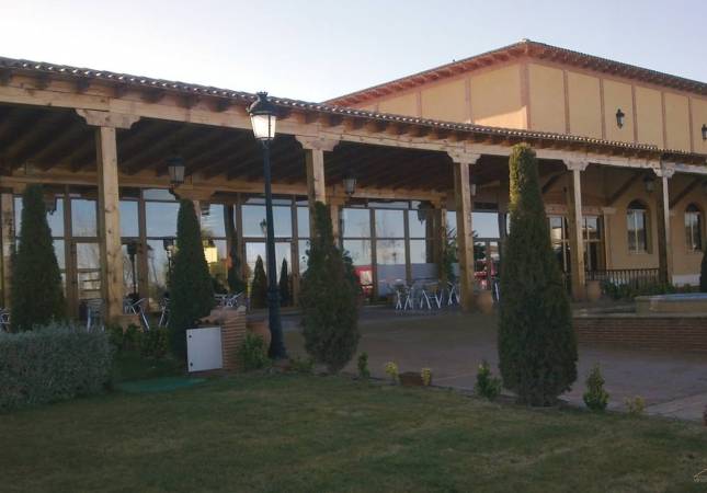 Románticas habitaciones en Complejo Turístico Finca La Estacada. Relájate con nuestro Spa y Masaje en Cuenca